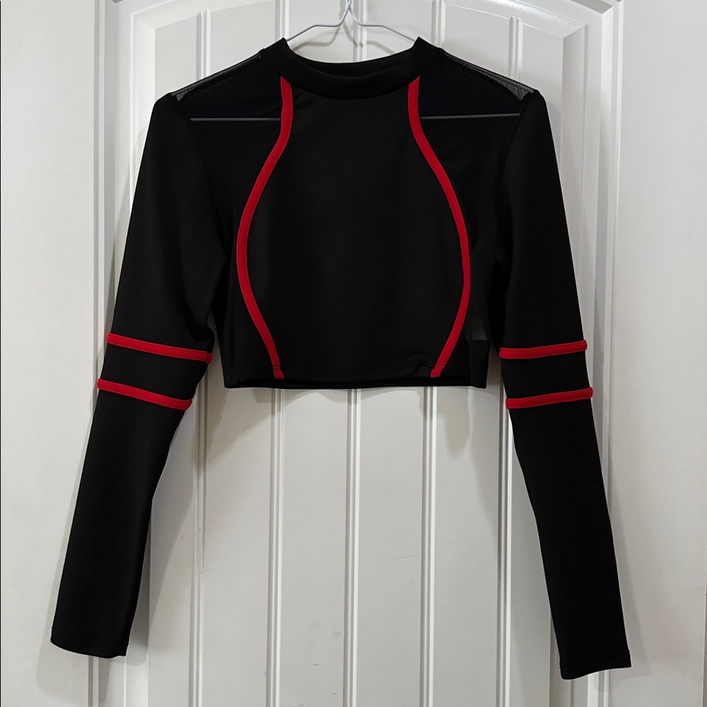 WinWin Black and Red Two-Piece Set - Picture 2 of 5